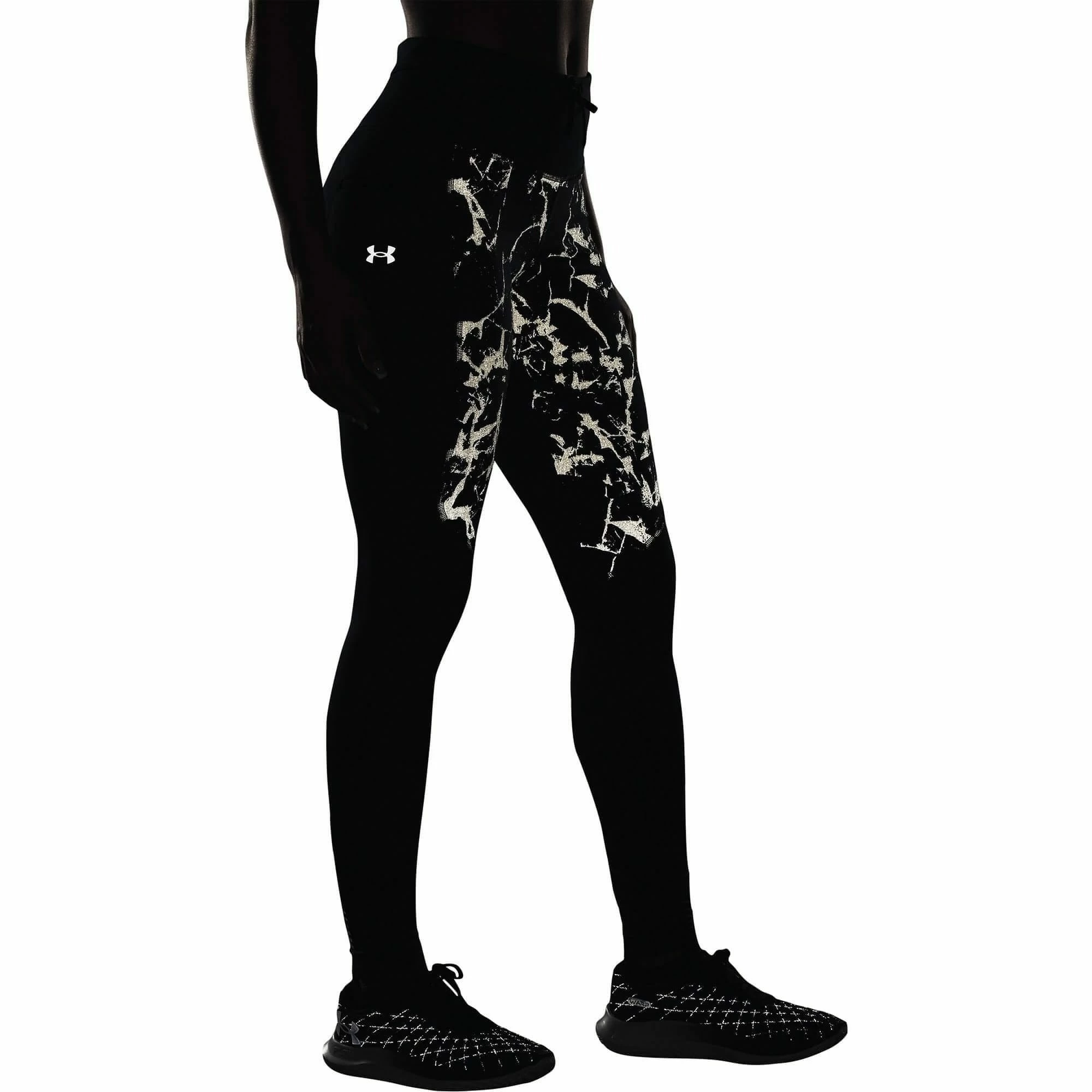 Under Armour OutRun The Cold Womens Long Running Tights - Black 5 Under Armour OutRun The Cold Womens Long Running Tights - Black - Image 3